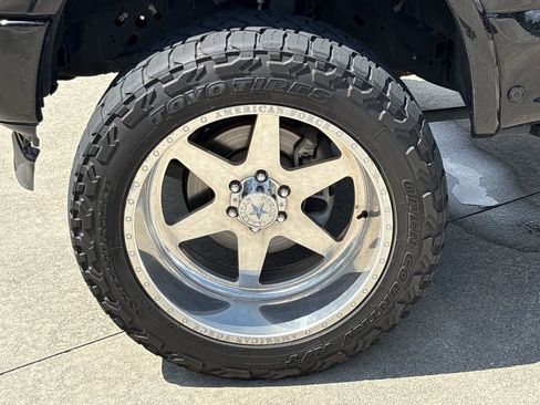 Used 2019 Ford F150 Platinum w/ Equipment Group 701A Luxury AWD/4WD image 13