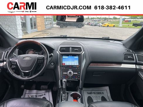 Used 2018 Ford Explorer Platinum AWD/4WD image 36