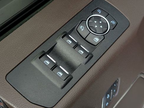 Certified 2019 Ford F150 King Ranch w/ Equipment Group 601A Luxury image 23