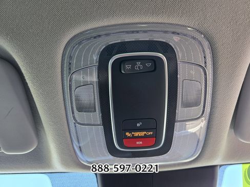 Used 2024 Hyundai Elantra SEL image 32