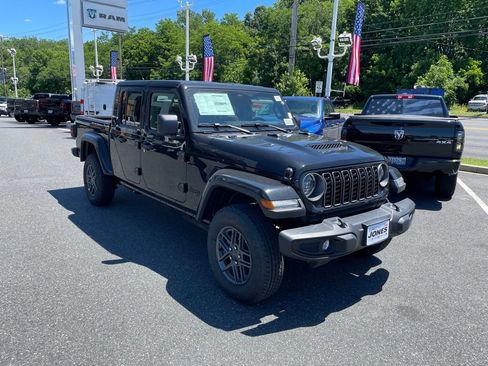 New 2026 Jeep Gladiator Sport AWD/4WD image 2