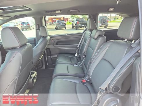 Used 2025 Honda Odyssey Sport-L image 24