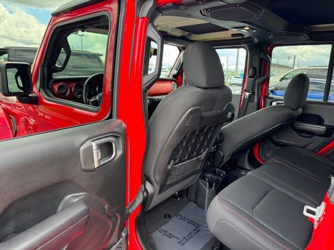 Used 2020 Jeep Wrangler Unlimited Rubicon w/ LED Lighting Group AWD/4WD image 37