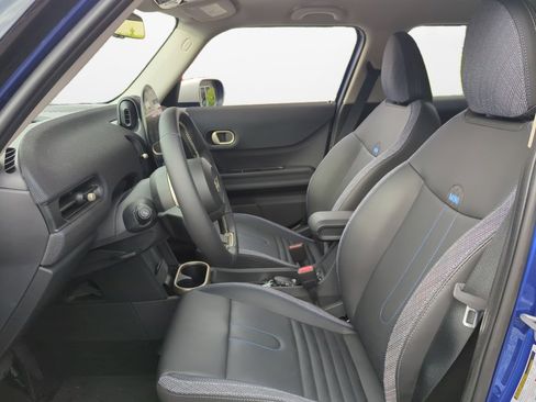 Used 2025 MINI Cooper S image 9