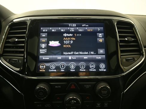 Used 2021 Jeep Grand Cherokee Summit AWD/4WD image 27