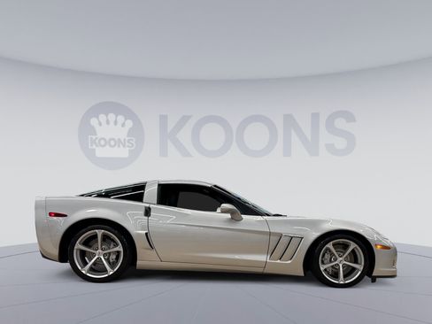 Used 2010 Chevrolet Corvette Grand Sport w/ Preferred Equipment Group RWD image 12