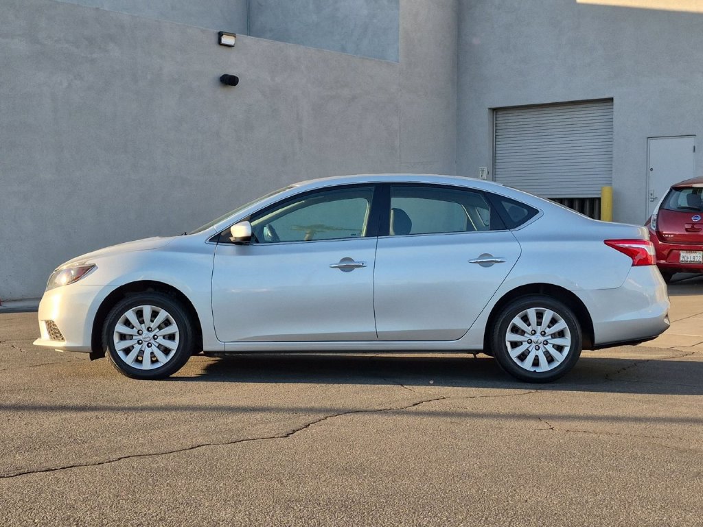 Used 2017 Nissan Sentra S FWD image 3