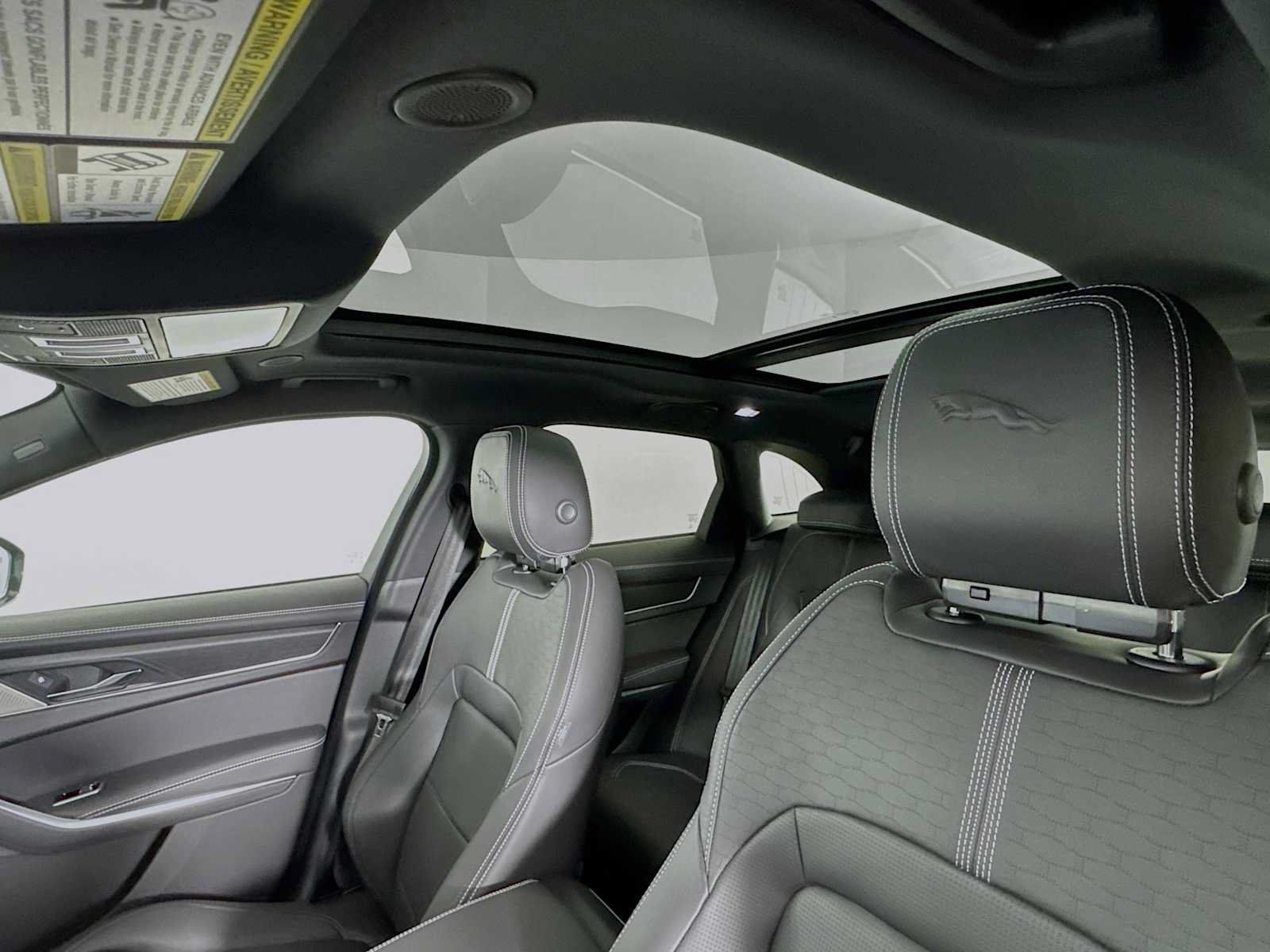 New 2025 Jaguar F-PACE R-Dynamic S AWD/4WD image 13
