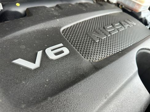 Used 2020 Nissan Pathfinder S image 29