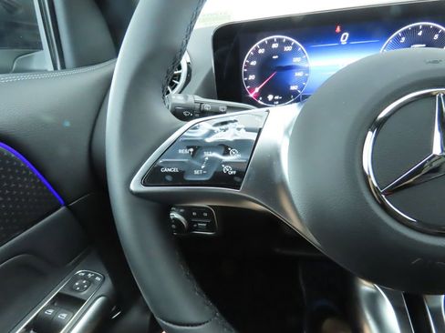 Certified 2025 Mercedes-Benz GLA 250 image 12