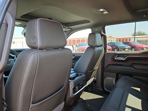 Used 2024 GMC Sierra 1500 Denali w/ Denali Reserve Package image 9