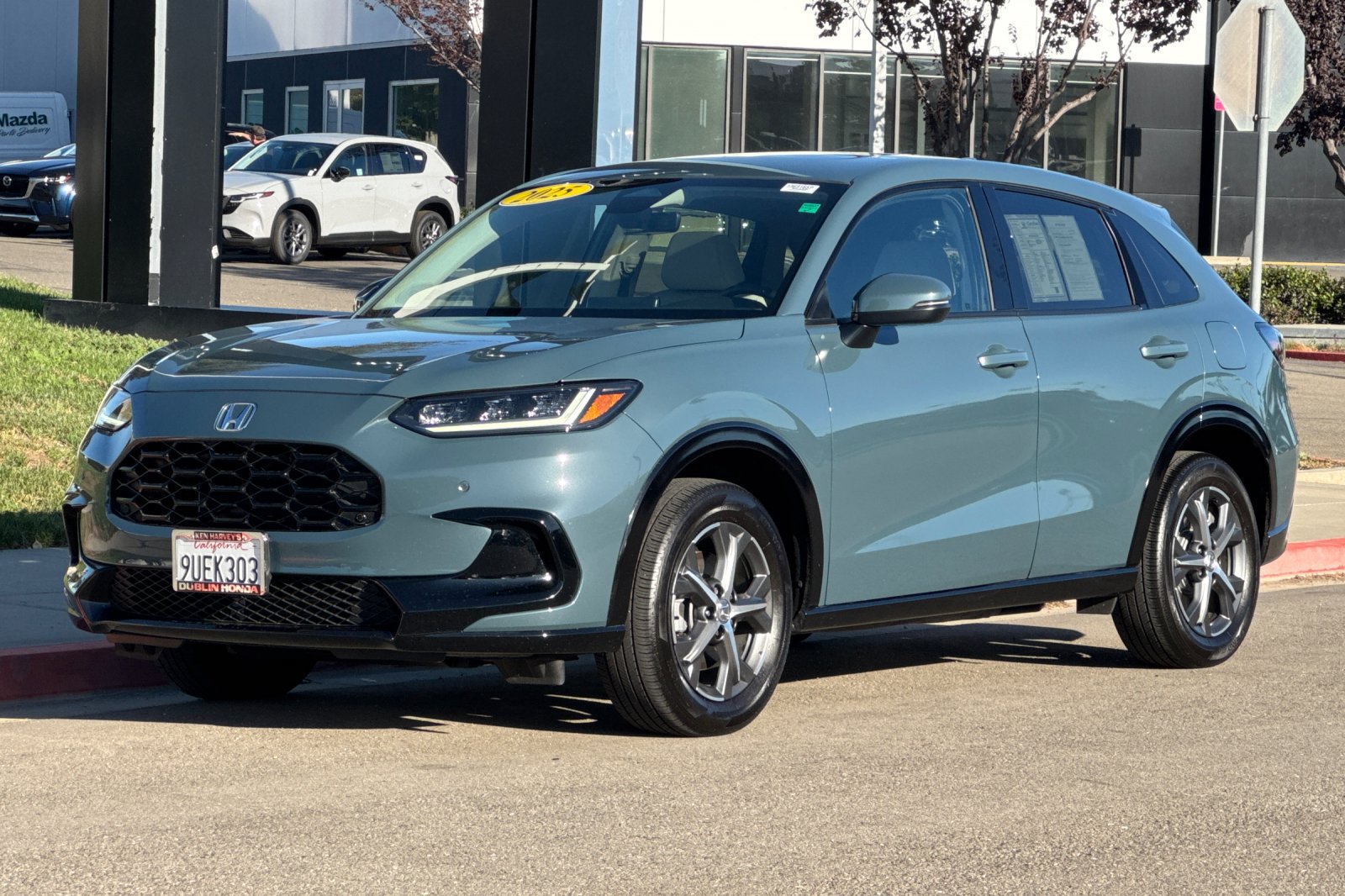 Certified 2025 Honda HR-V EX-L image 8