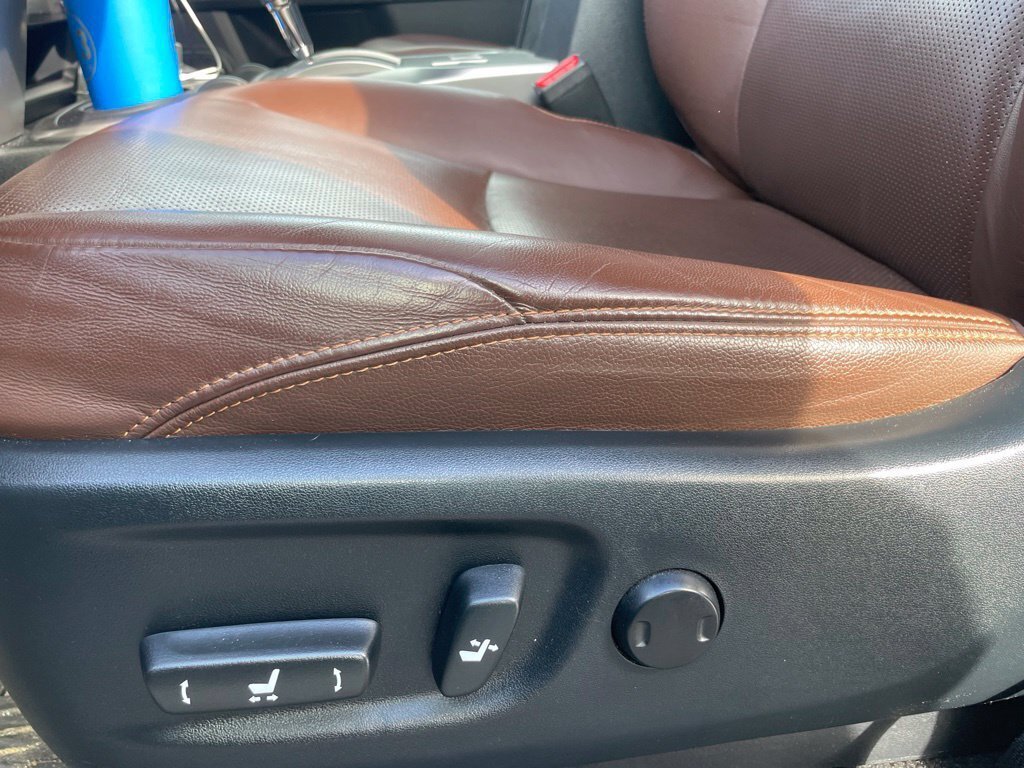 Used 2019 Toyota 4Runner Limited AWD/4WD image 9