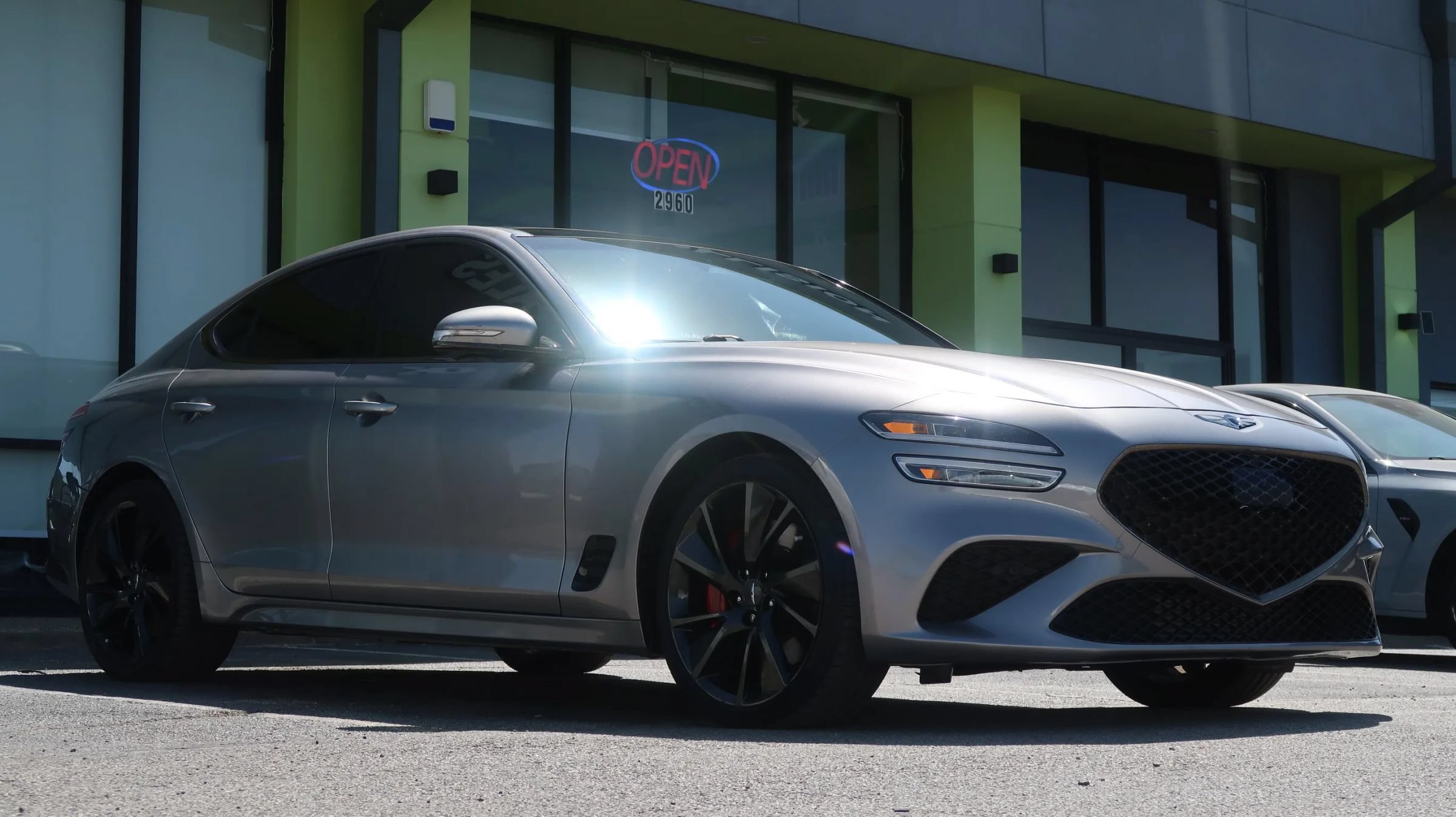 Used 2022 Genesis G70 3.3T RWD image 6