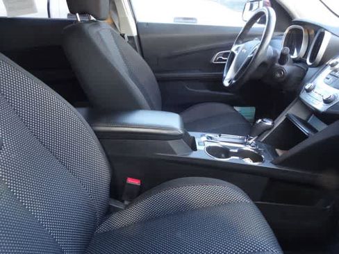 Used 2016 Chevrolet Equinox LT w/ Convenience Package image 12
