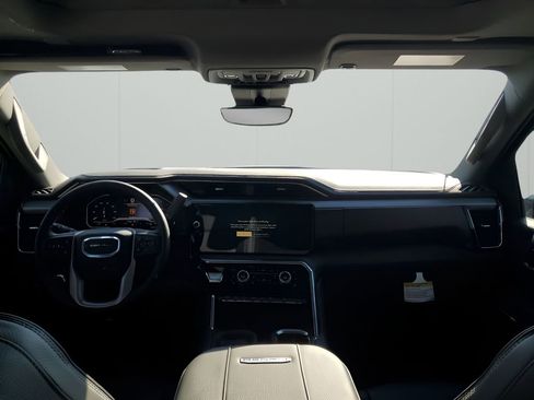 New 2025 GMC Sierra 2500 Denali w/ Denali Reserve Package image 23