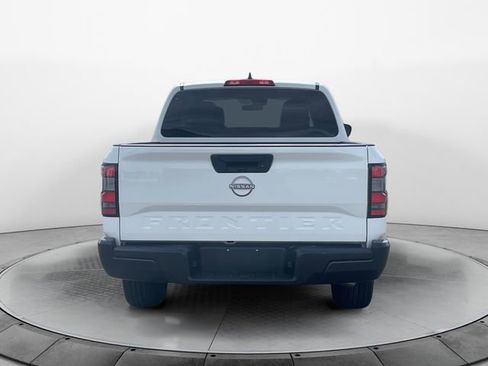 Used 2024 Nissan Frontier S image 4