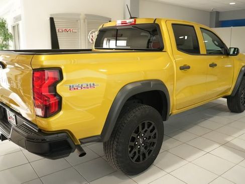 Used 2023 Chevrolet Colorado Trail Boss w/ Advanced Trailering Package AWD/4WD image 7