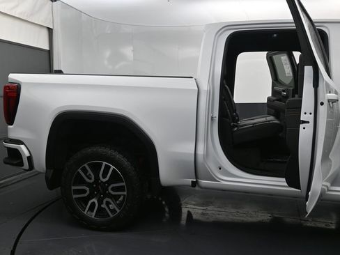 Used 2023 GMC Sierra 1500 AT4 AWD/4WD image 10