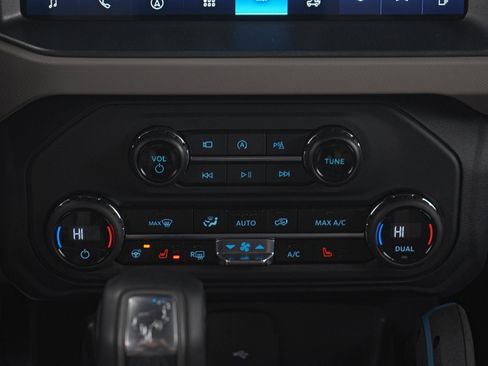 Used 2024 Ford Bronco Wildtrak AWD/4WD image 19