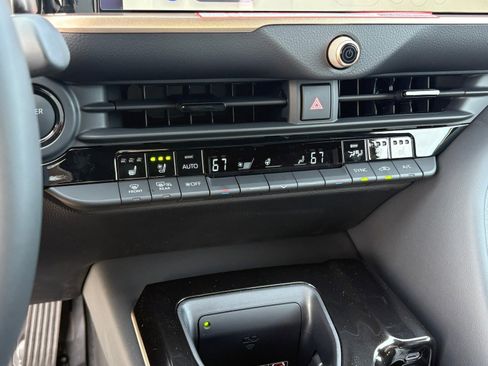 New 2026 Toyota Crown Signia Limited image 18