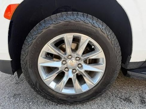 Used 2023 Chevrolet Tahoe Premier AWD/4WD image 4