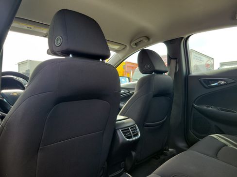 Used 2025 Chevrolet Malibu LT FWD image 16