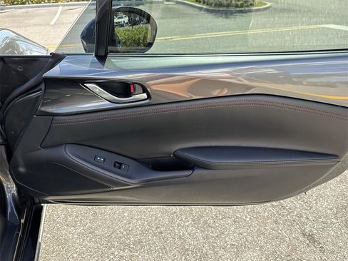 Used 2017 MAZDA MX-5 Miata RF Club image 42