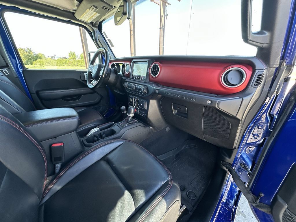 Used 2018 Jeep Wrangler Unlimited Rubicon AWD/4WD image 29