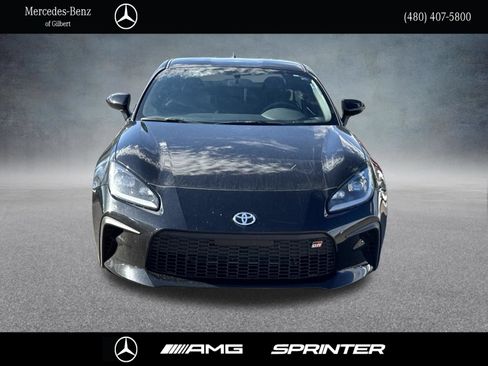 Used 2023 Toyota GR86 w/ ALL Weather Mat Package (TMS) RWD image 2