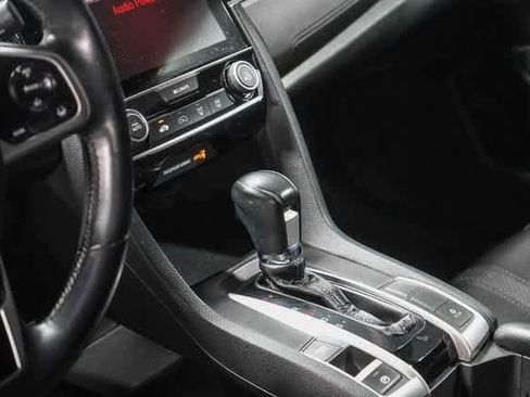 Used 2019 Honda Civic Sport image 21