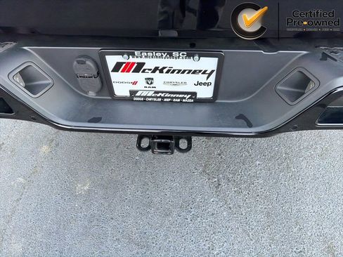 Certified 2022 Jeep Gladiator Overland AWD/4WD image 14