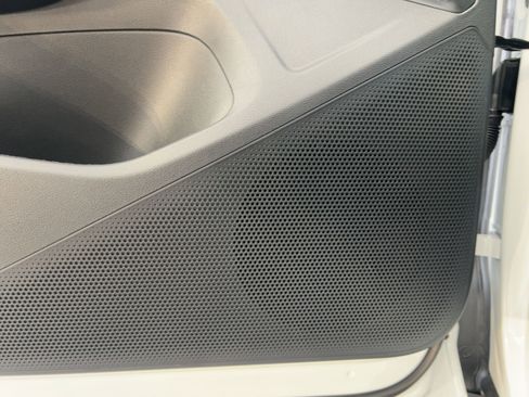 New 2026 Volkswagen Tiguan S image 21