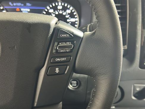 Used 2024 Nissan Frontier SV w/ SV Convenience Package image 28