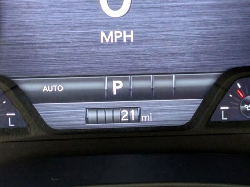 Used 2026 RAM 1500 Laramie AWD/4WD image 17