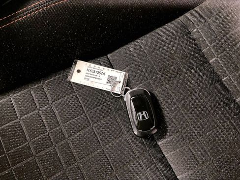 Used 2023 Honda HR-V Sport image 29