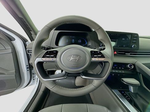 New 2025 Hyundai Elantra Sport image 10