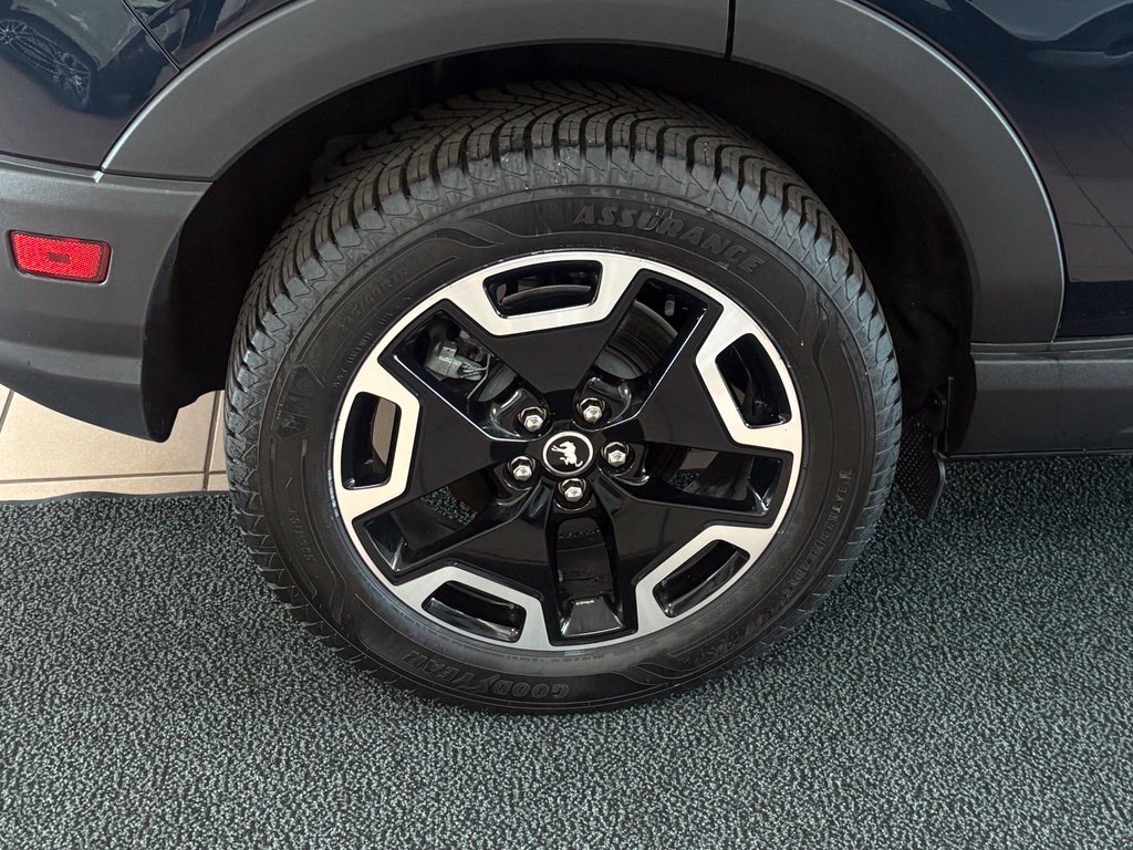 Used 2023 Ford Bronco Sport Outer Banks AWD/4WD image 13