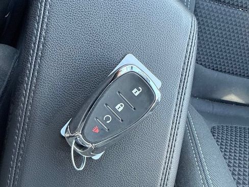 Used 2023 Chevrolet Bolt EUV LT w/ Driver Confidence Package FWD image 20