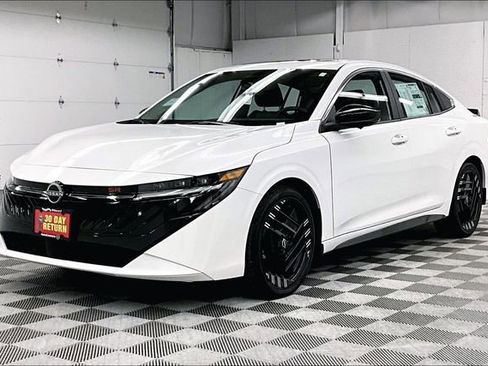 New 2026 Nissan Sentra SR w/ SR Premium Package image 3