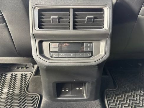 Certified 2024 Volkswagen Atlas SEL AWD/4WD image 13