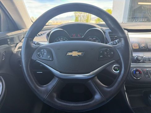 Used 2019 Chevrolet Impala LT w/ LT Convenience Package image 10