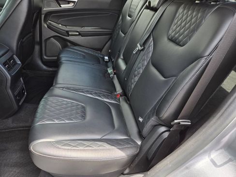Used 2023 Ford Edge Titanium AWD/4WD image 22