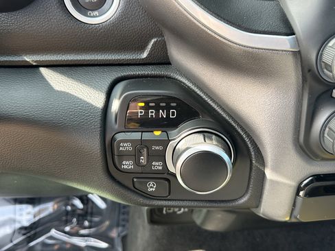 Used 2023 RAM 1500 Big Horn AWD/4WD image 23