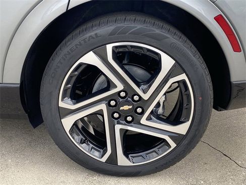 New 2026 Chevrolet Equinox EV LT image 23