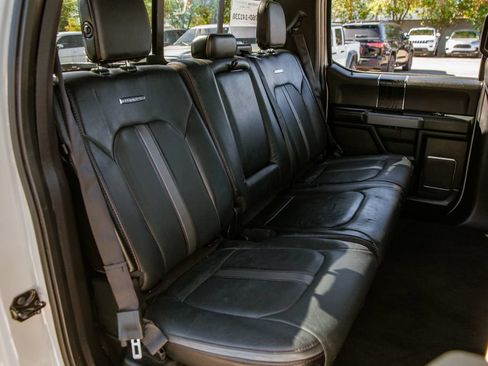 Used 2018 Ford F150 Platinum w/ Equipment Group 701A Luxury AWD/4WD image 12