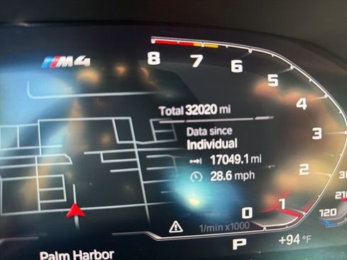 Used 2022 BMW M4 Competition w/ Executive Package RWD image 13