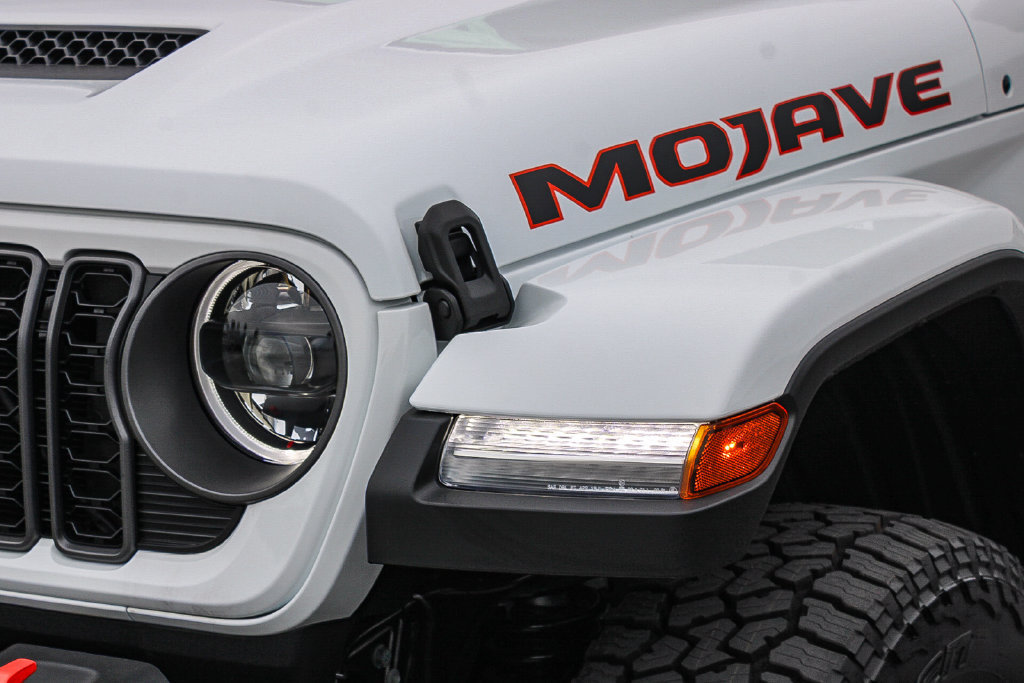 New 2026 Jeep Gladiator Mojave AWD/4WD image 5