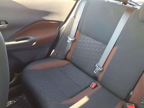 Used 2024 Nissan Kicks SR image 16