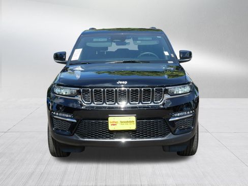 Used 2025 Jeep Grand Cherokee Limited w/ Trailer Tow Package AWD/4WD image 2